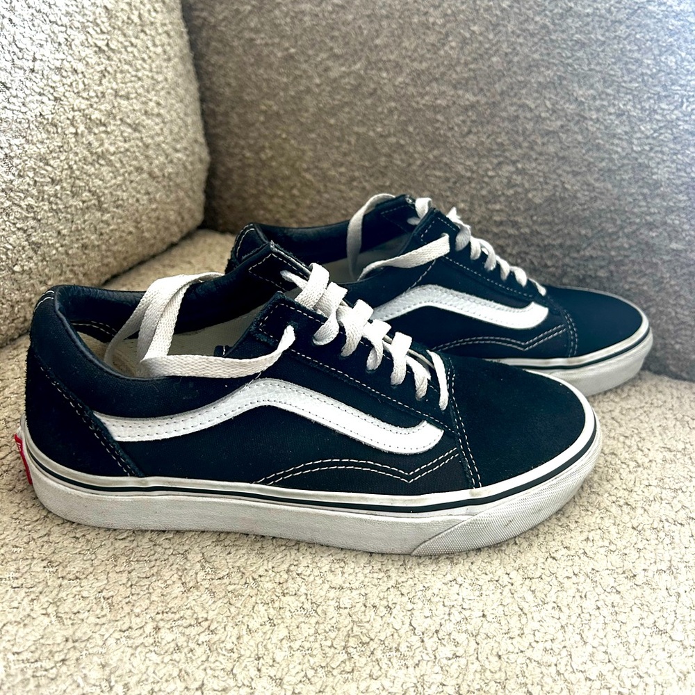 Classic Vans- Black and White Lace Up